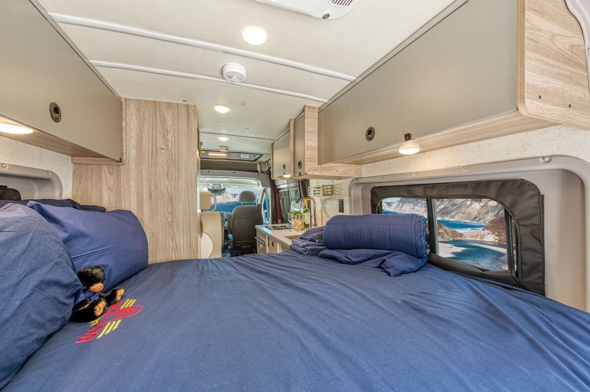 class-b-interior-murphy-bed – Motorhome Trips